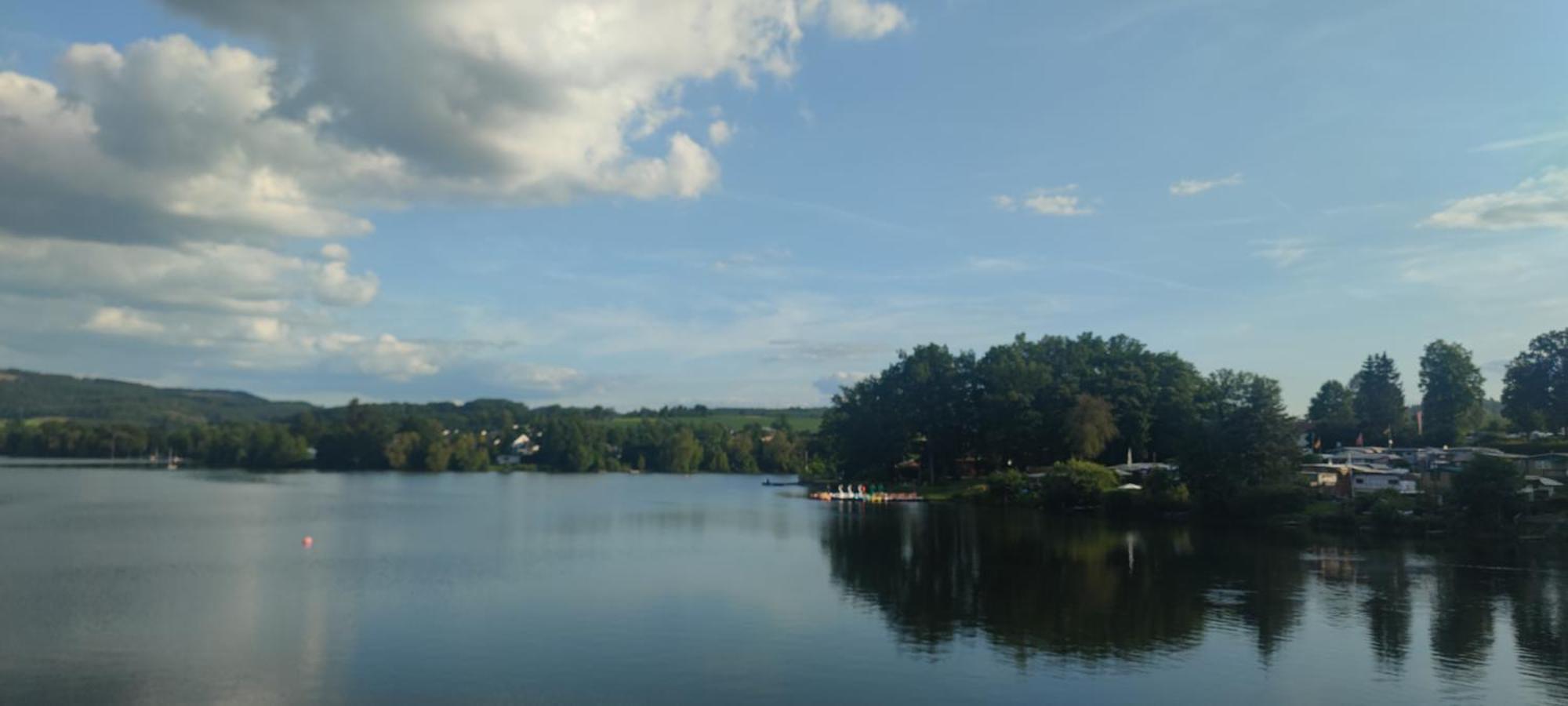 Modernes Rhombushaus Im Naturparadies Sauerland Balve Exterior photo
